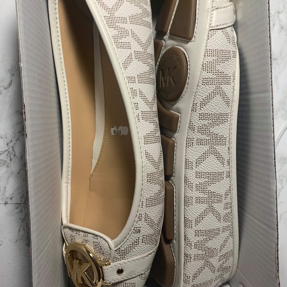 Michael Kors Fulton Flats